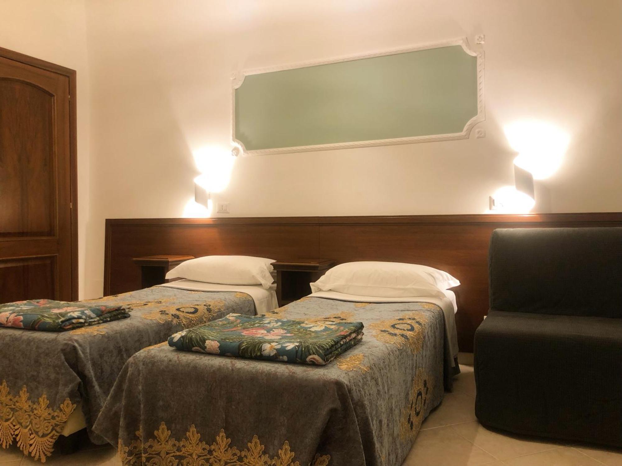 Hostel Cosmos Rome Exterior photo
